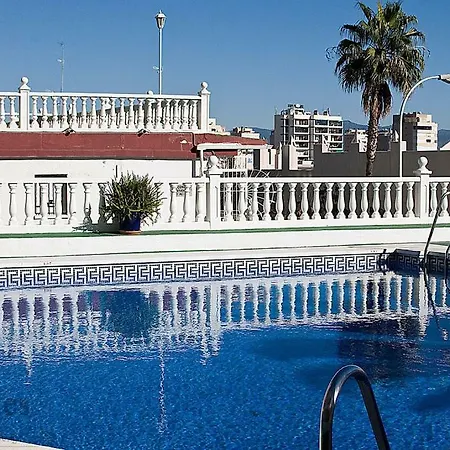公寓 Beautiful With Balcony And Pool. *